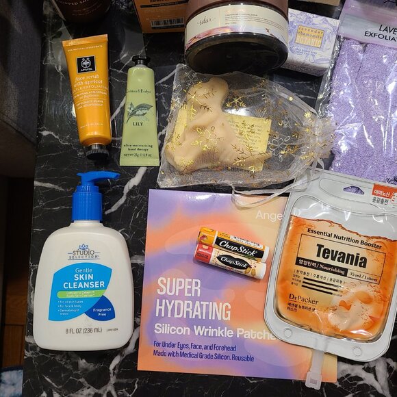 21pc Bath Body Skincare Soap Lotion Mask Chapstick Bundle Set - Picture 5 of 5